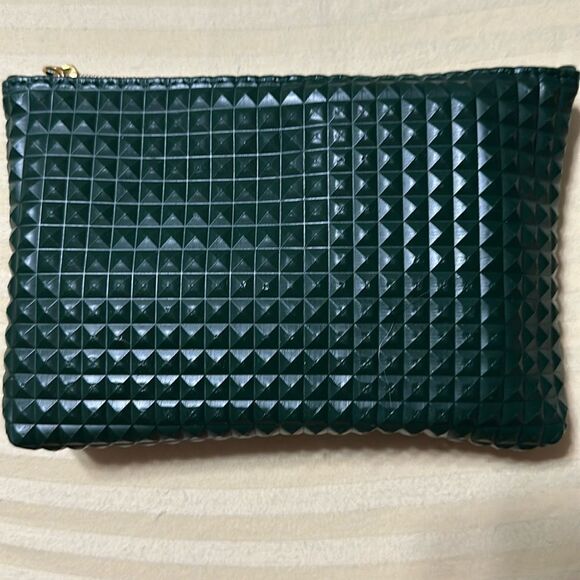 ipsy Handbags - IPSY travel or cosmetic bag, tassle zipper pull NWOT